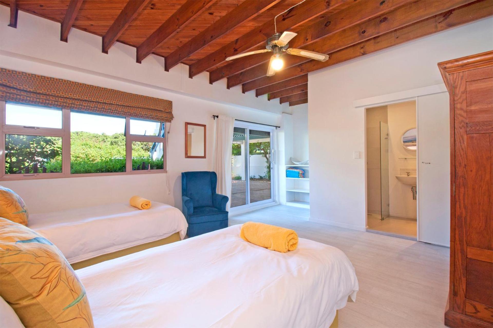 Atlantic Dream Beachfront Villa Scarborough Buitenkant foto