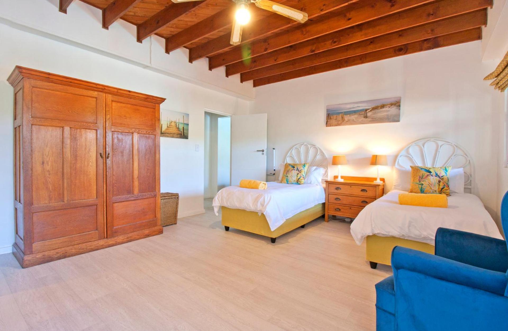 Atlantic Dream Beachfront Villa Scarborough Buitenkant foto