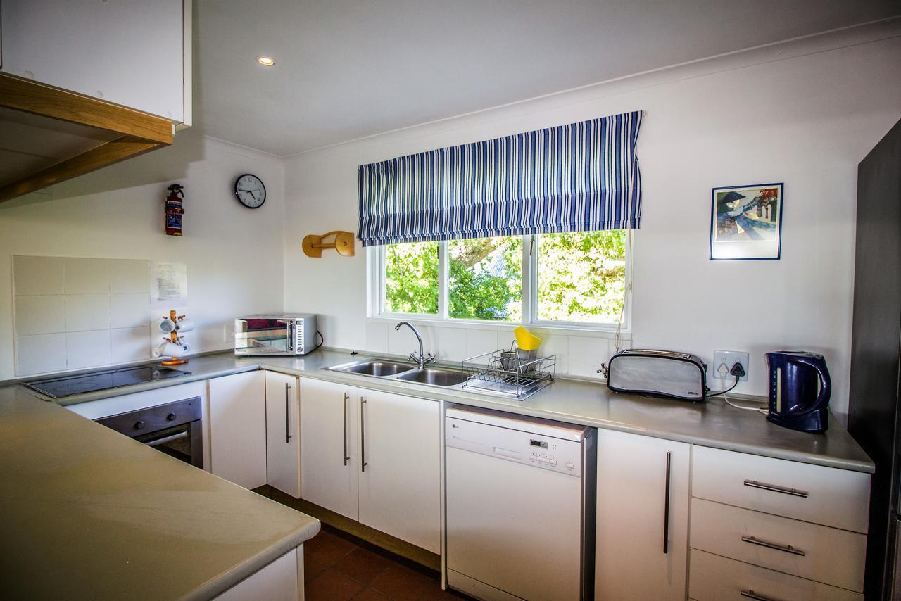 Atlantic Dream Beachfront Villa Scarborough Buitenkant foto